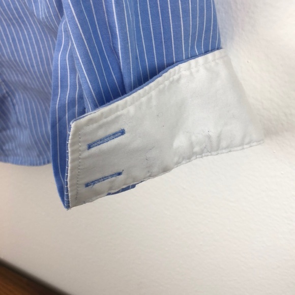Banana Republic blue and white button up blouse - Picture 4 of 4